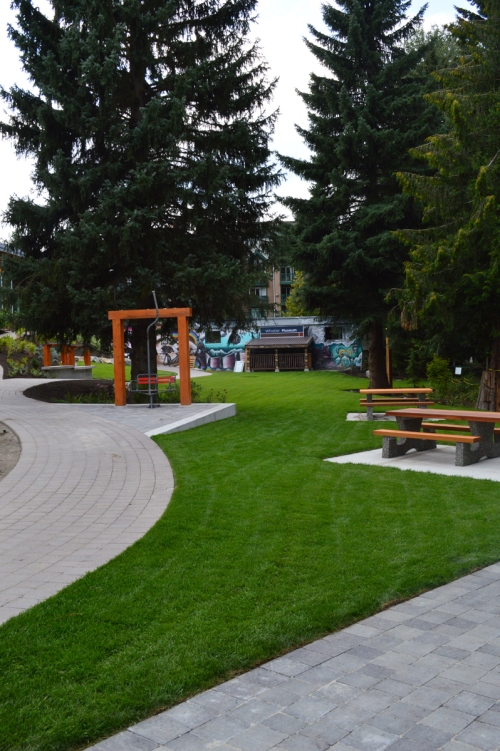 The landscaping work is still underway, but already the park is a very beautiful and welcoming space.